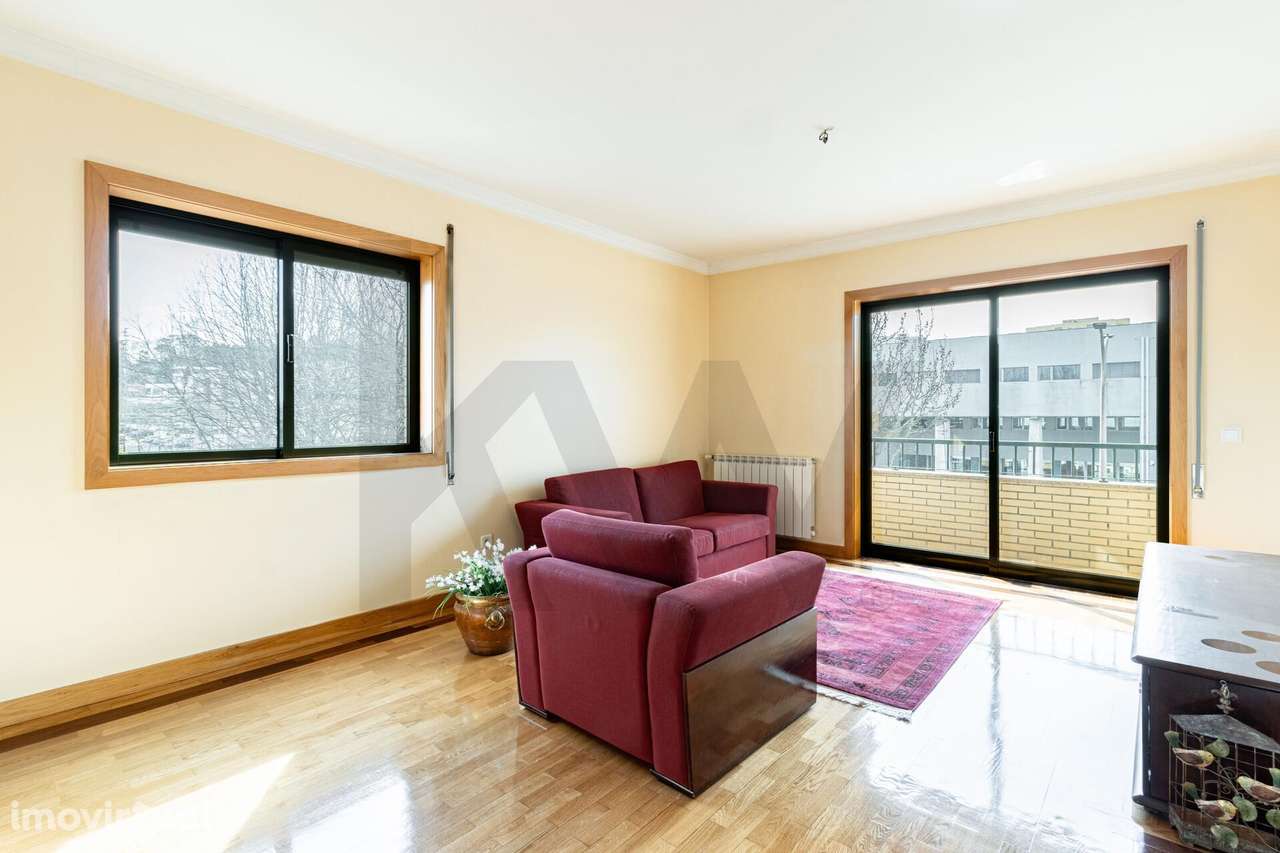 Apartamento T4 com excelente exposição solar em São João da Madeira - Grande imagem: 3/25