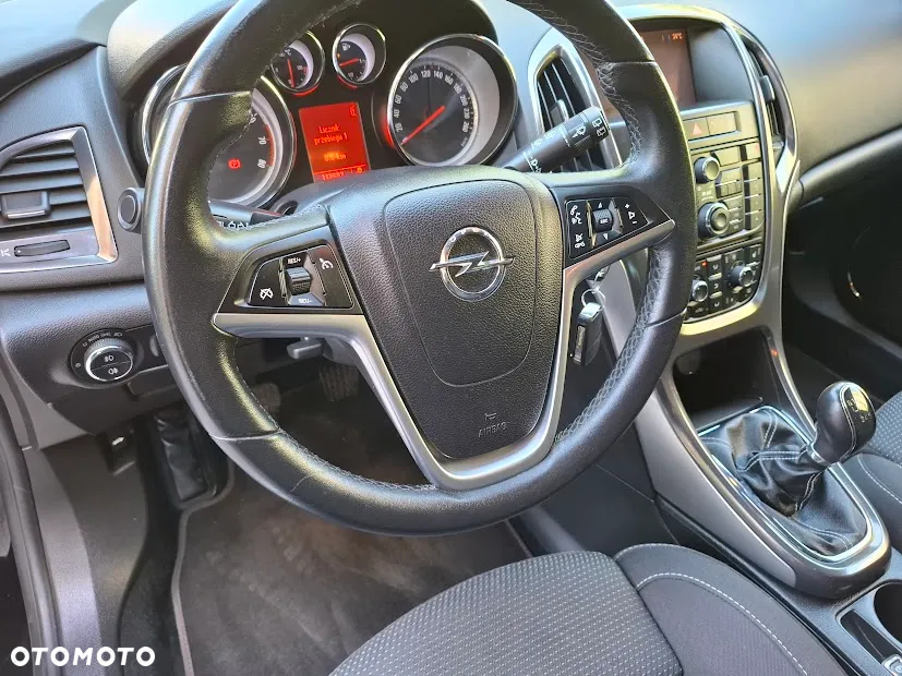 Opel Astra 1.4 Turbo Cosmo - 16