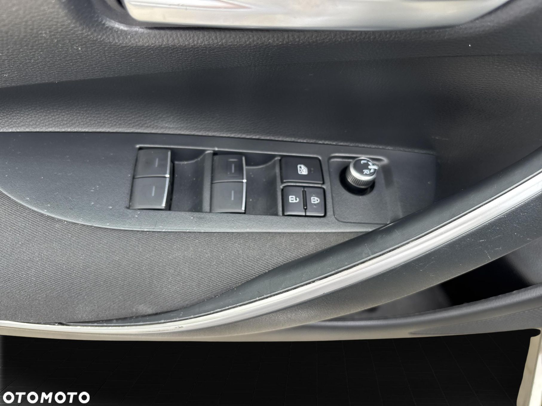 Toyota Corolla - 15