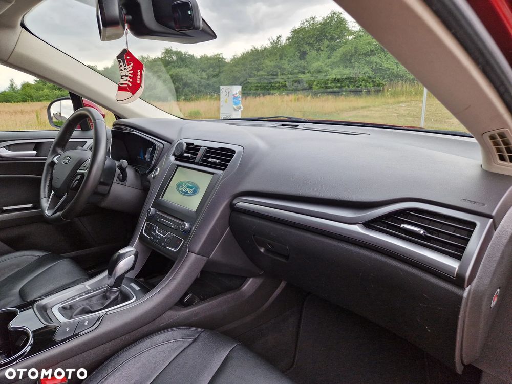 Ford Mondeo 2.0 Hybrid Titanium - 22