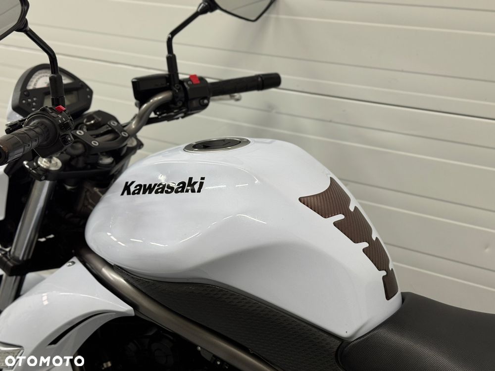 Kawasaki ER - 21