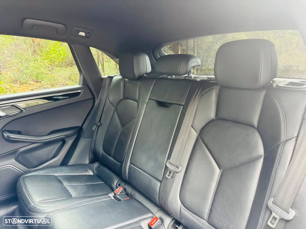 Porsche Macan S - 48