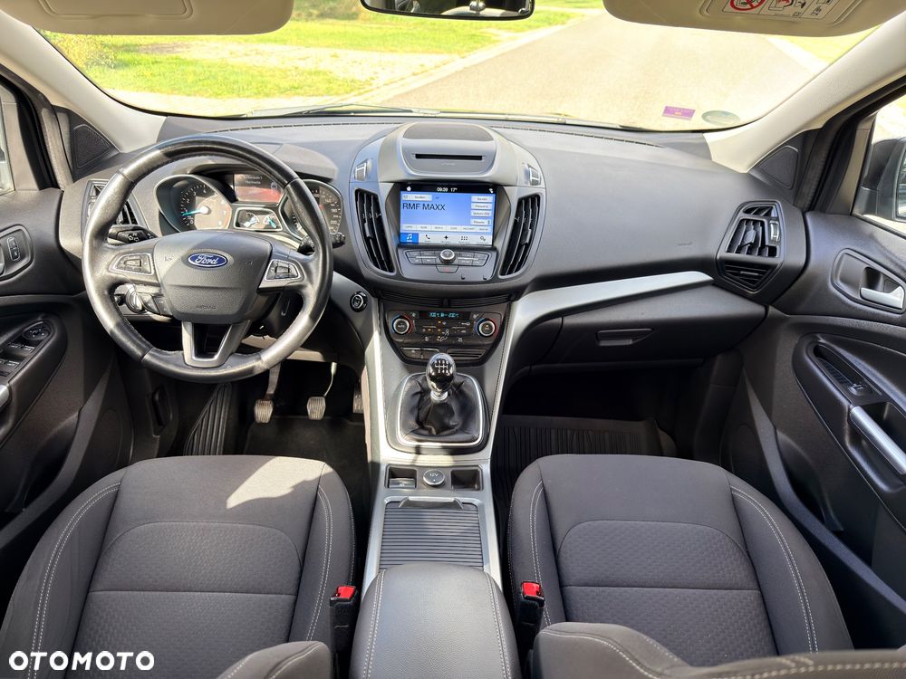 Ford Kuga 1.5 EcoBoost 2x4 Cool & Connect - 28