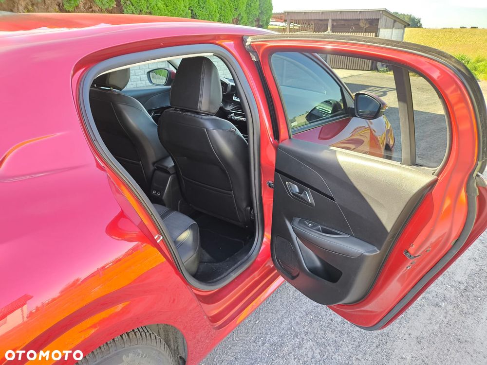 Peugeot 208 BlueHDi 100 Allure - 23
