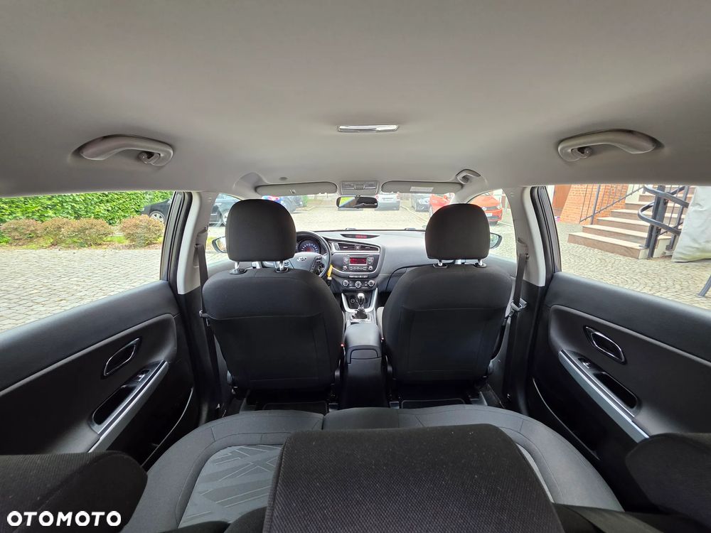 Kia Ceed 1.4 CVVT Dream Team Edition - 12