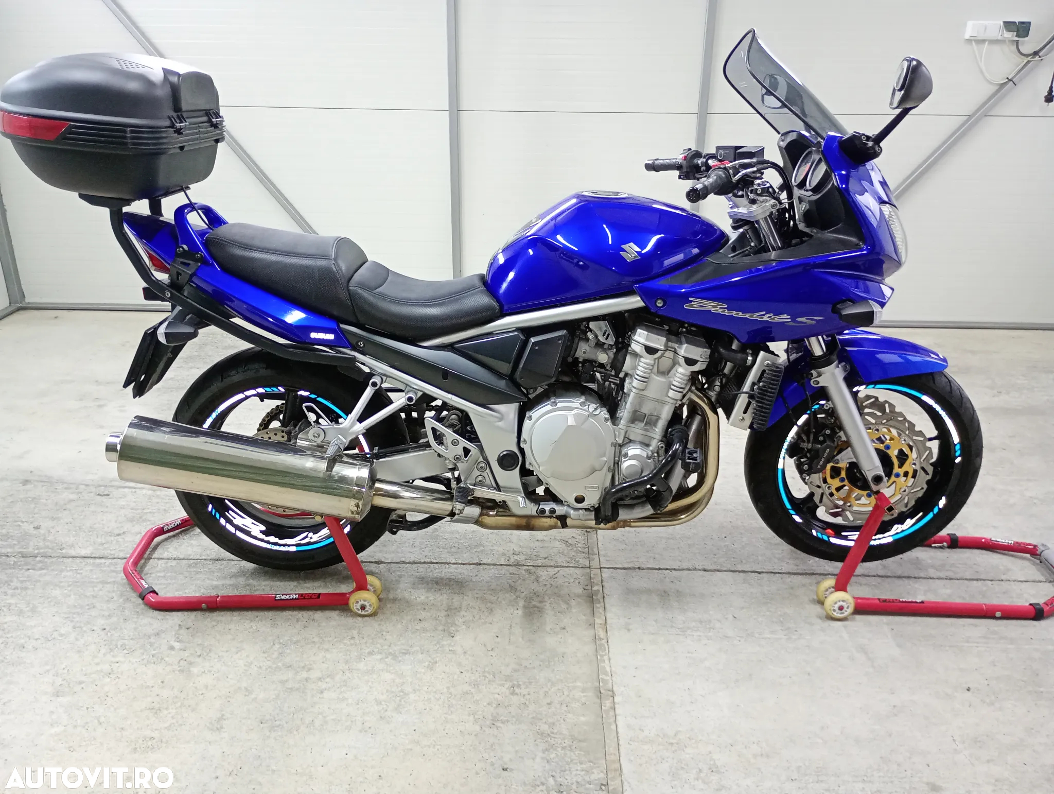 Suzuki GSF - Bandit - 3