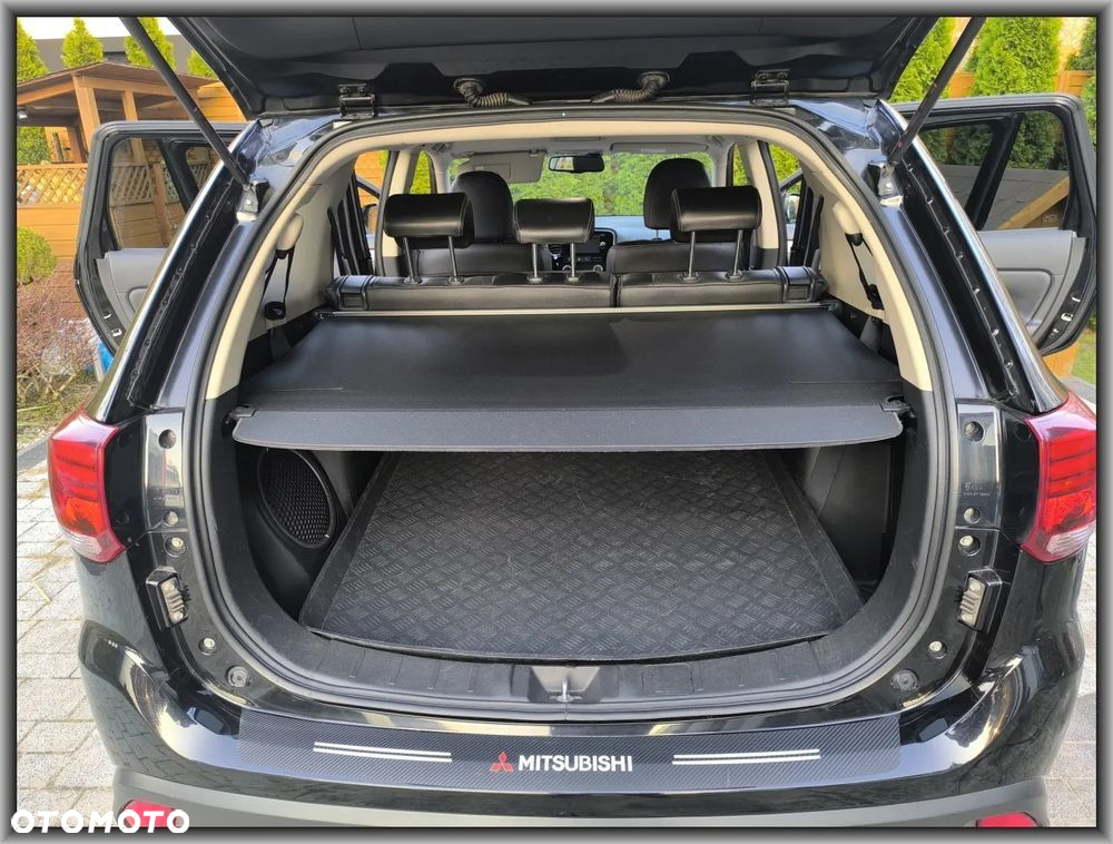 Mitsubishi Outlander 2.0 Intense + 4WD CVT - 8