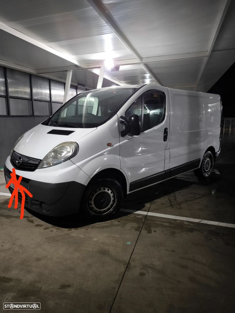 Opel vivaro 2200 cdti - 1