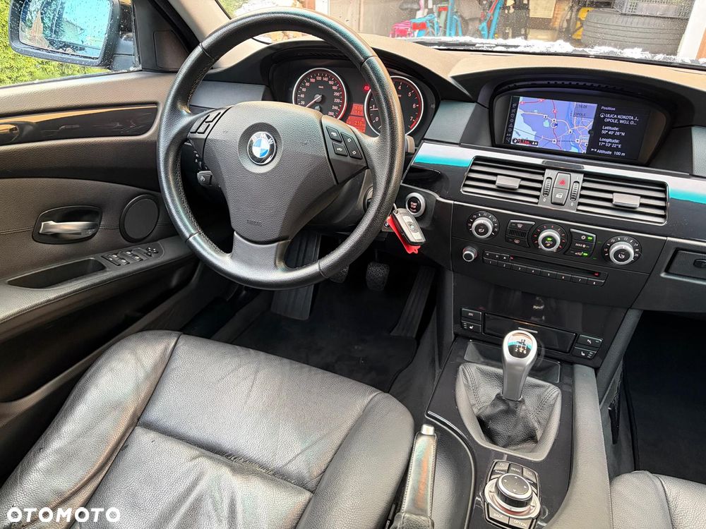 BMW Seria 5 520i Edition Exclusive - 16