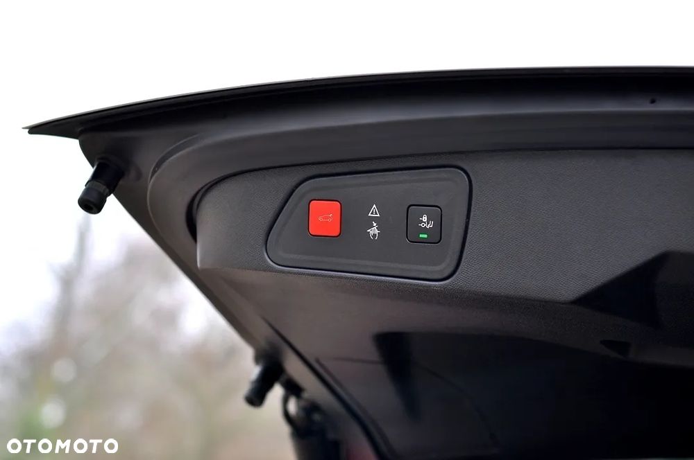 Peugeot 3008 1.2 PureTech Allure S&S - 14