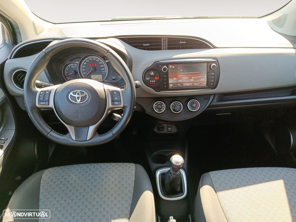 Toyota Yaris 1.4 D-4D Comfort - 10