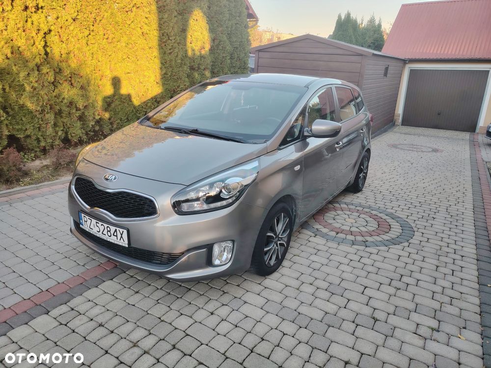 Kia Carens