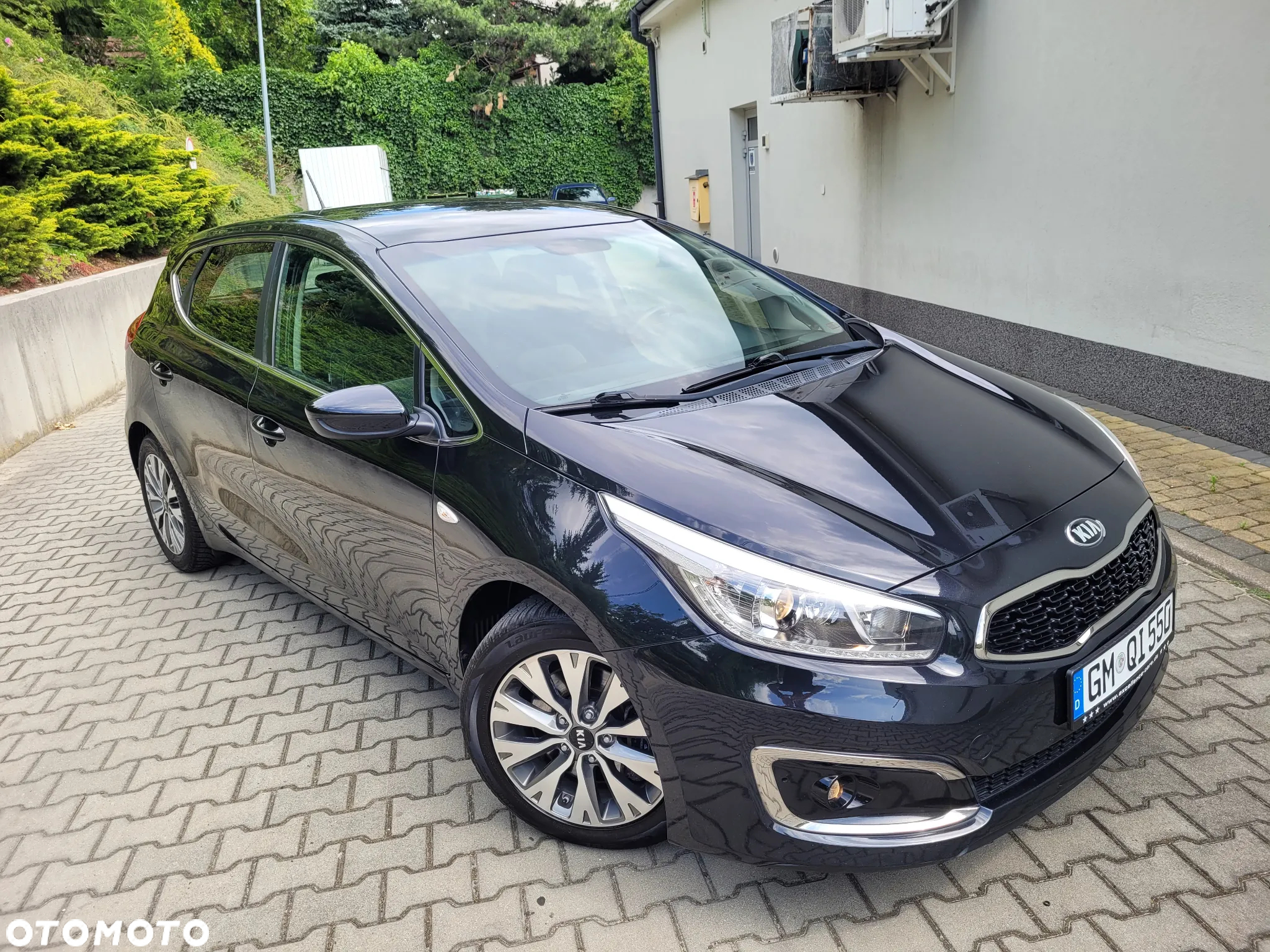 Kia Ceed 1.6 GDI SW Platinum Edition - 2