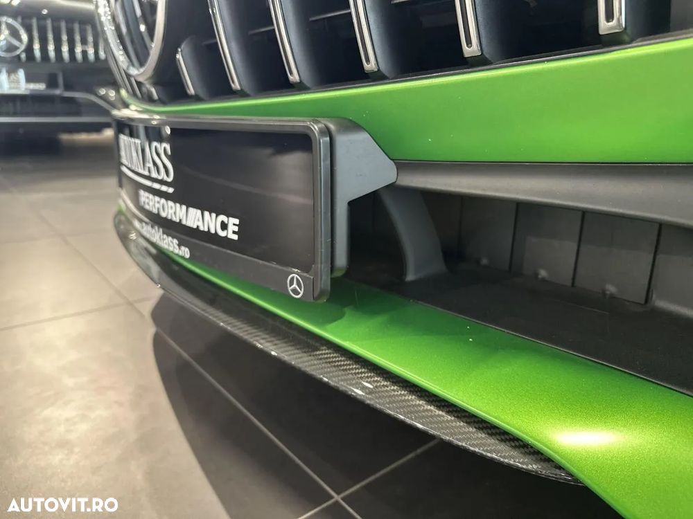 Mercedes-Benz AMG GT R Roadster - 18