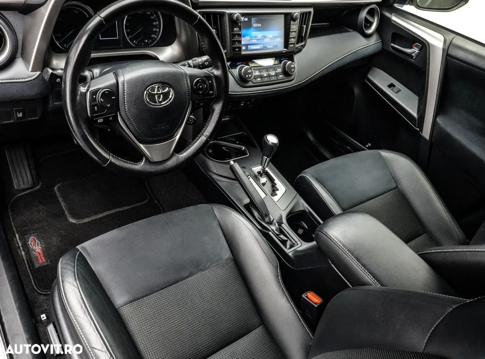 Toyota RAV4 2.5 VVT-i HSD 4x4 Executive - 12