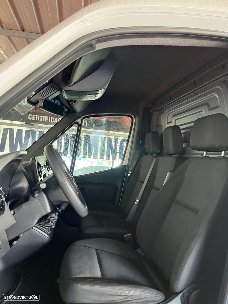 Mercedes-Benz Sprinter 215 CDI RWD L1 - 21