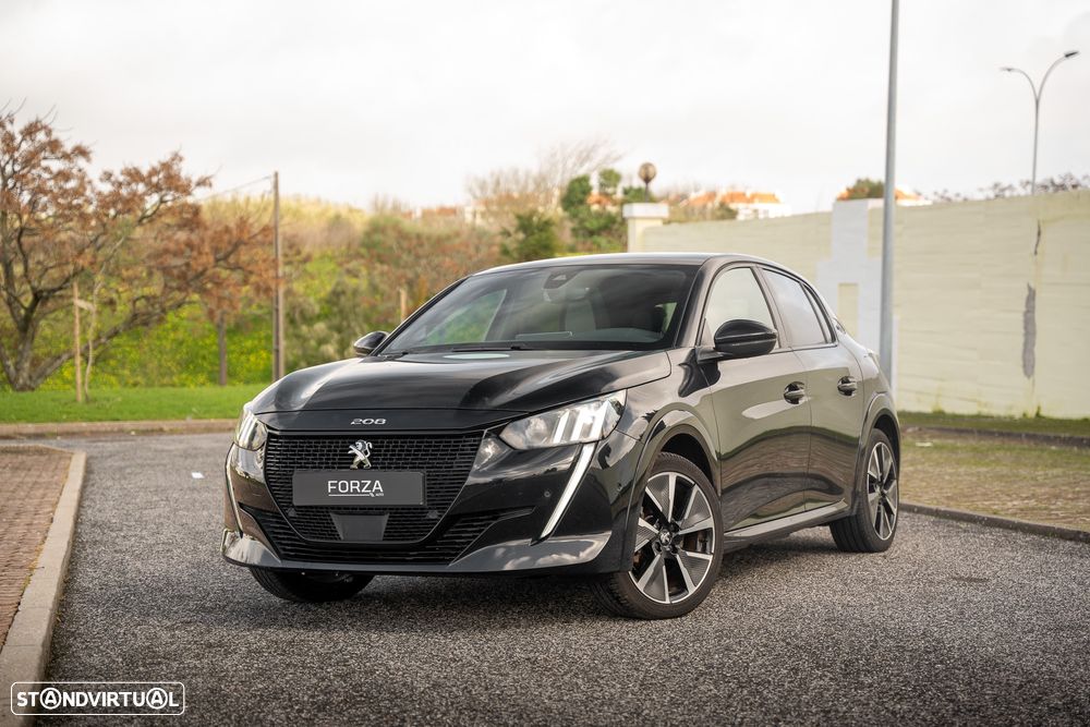 Peugeot e-208 GT - 8