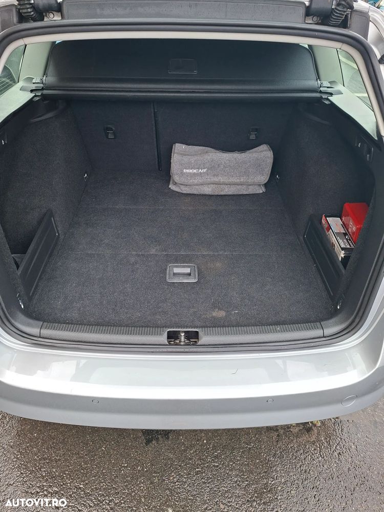 Volkswagen Passat 1.6 TDI BlueMotion Technology Trendline - 13
