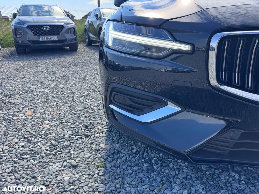 Volvo S60 B4 MHEV AT Plus Dark - 35