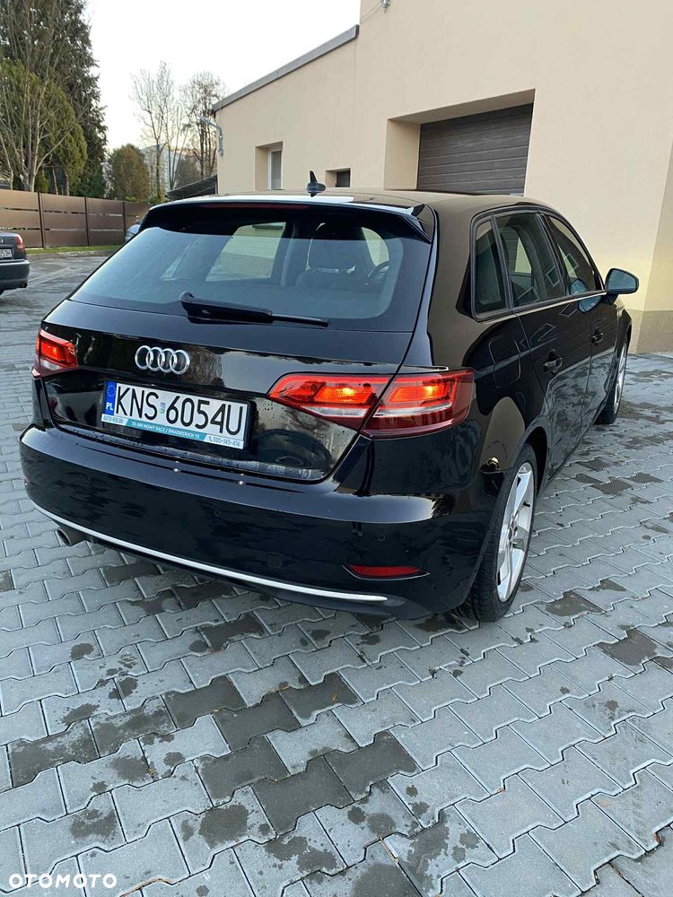 Audi A3 Sportback 1.6 TDI S tronic - 3