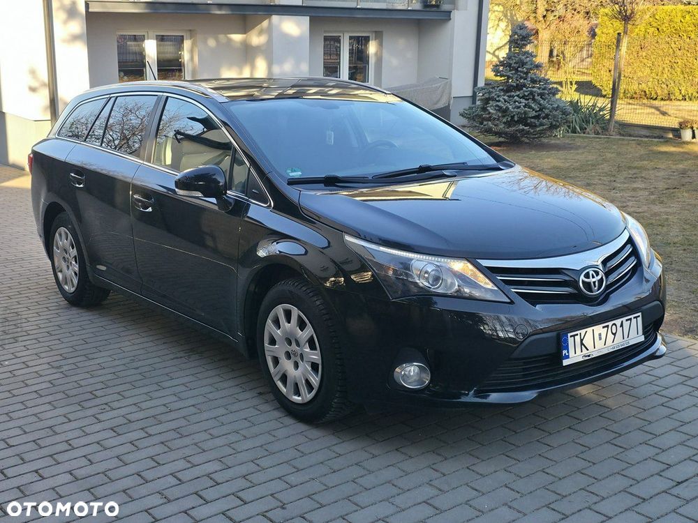 Toyota Avensis - 4