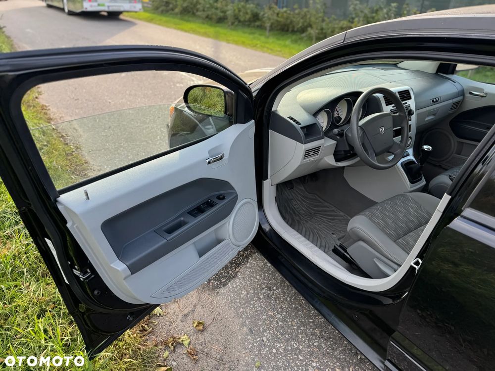 Dodge Caliber 1.8 SXT - 17
