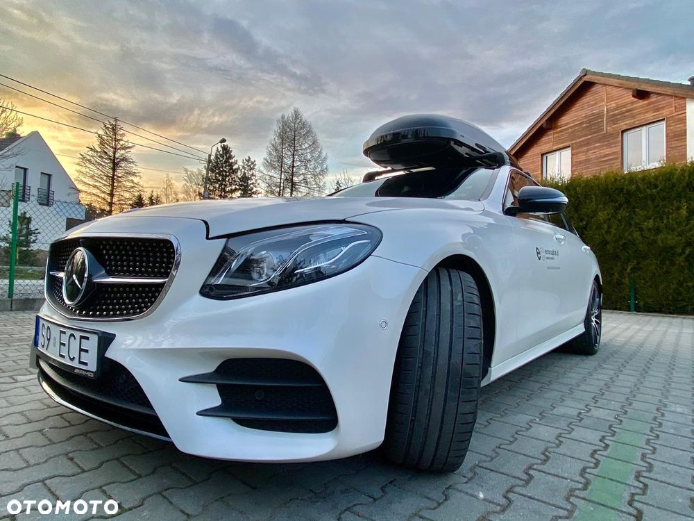 Mercedes-Benz Klasa E 220 d 4-Matic 9G-TRONIC - 23