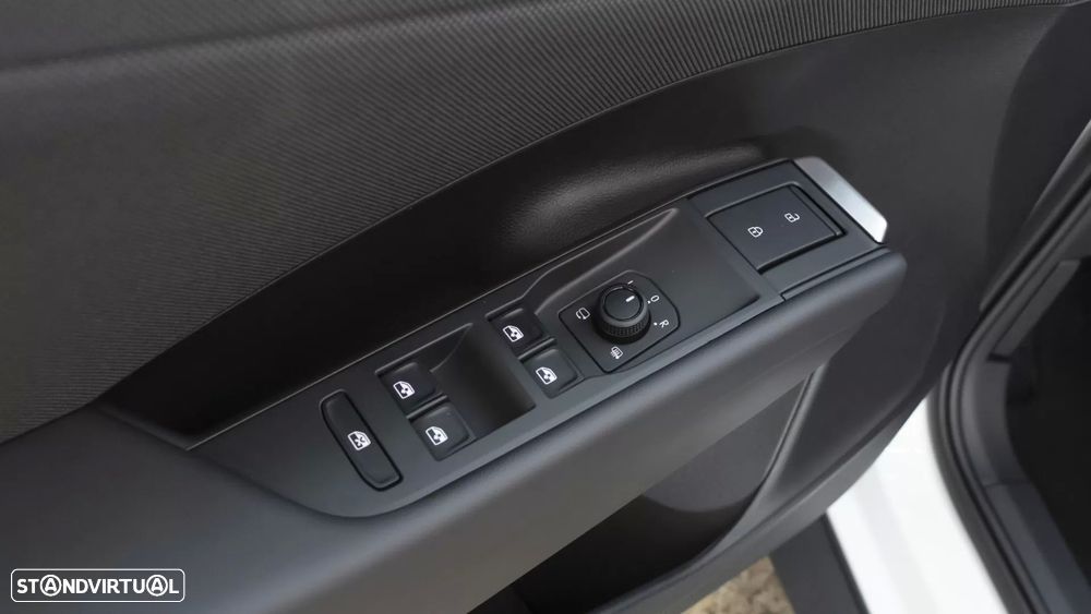 VW T-Roc 1.5 eTSI Life DSG - 20