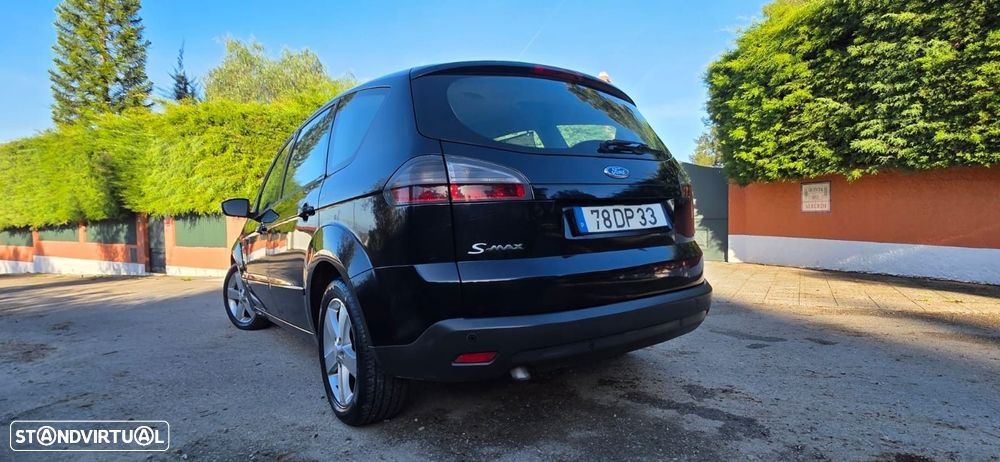 Ford S-Max 1.8 TDCi Titanium 7L - 4