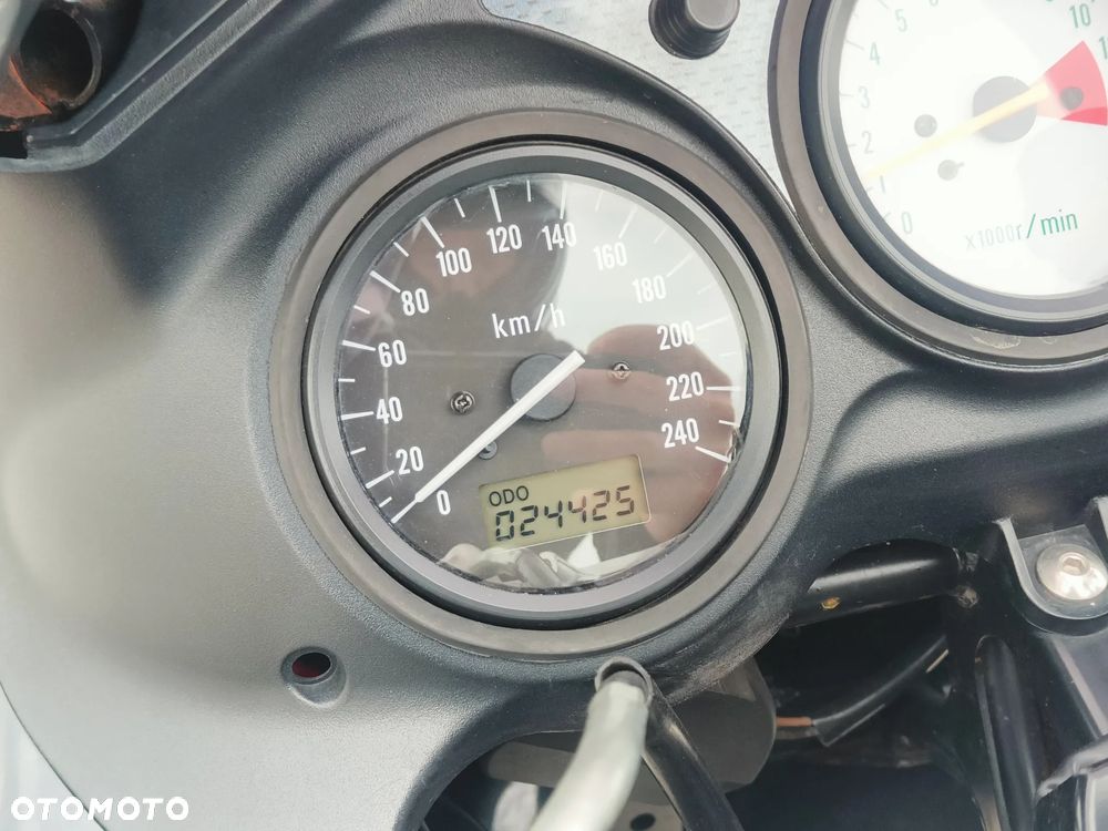 Suzuki SV - 22