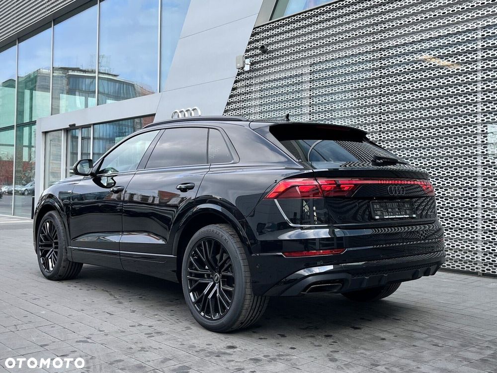 Audi Q8 - 10