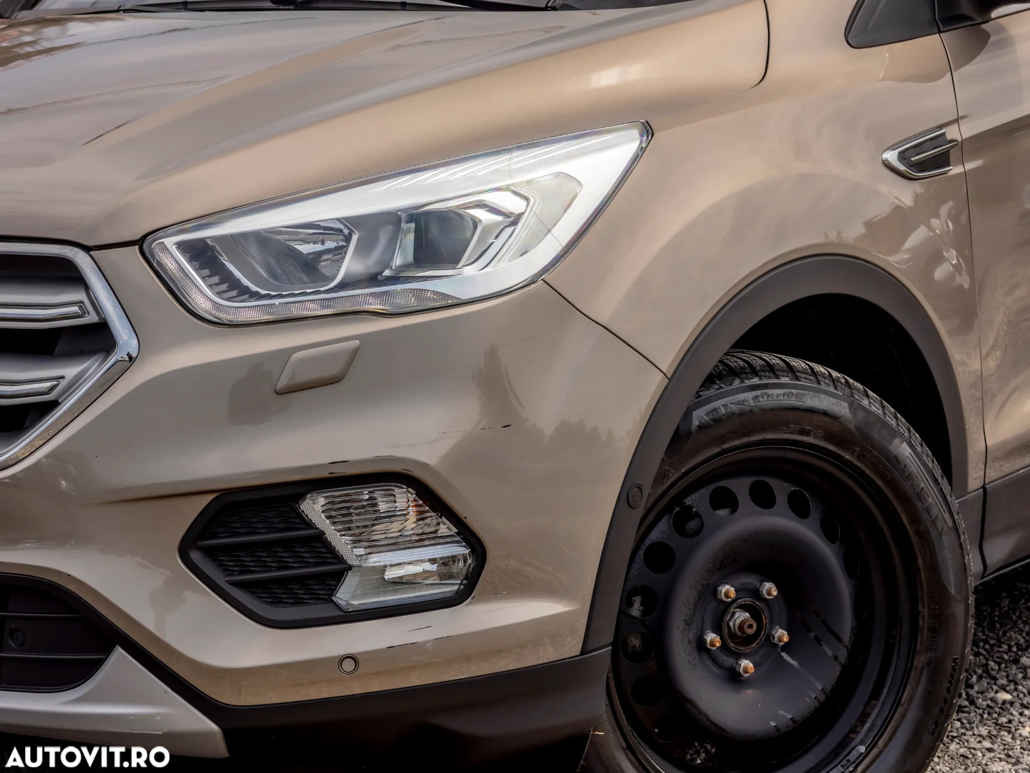 Ford Kuga 1.5 EcoBoost 2x4 Aut. Trend - 9