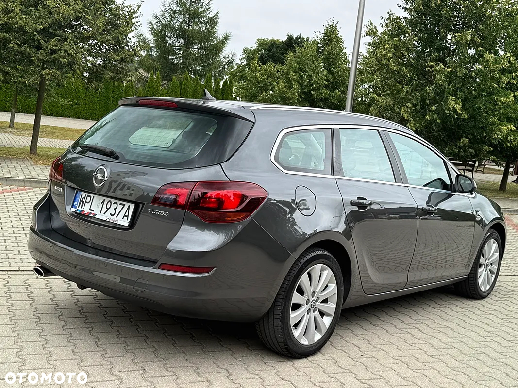 Opel Astra 1.4 Turbo Cosmo - 12