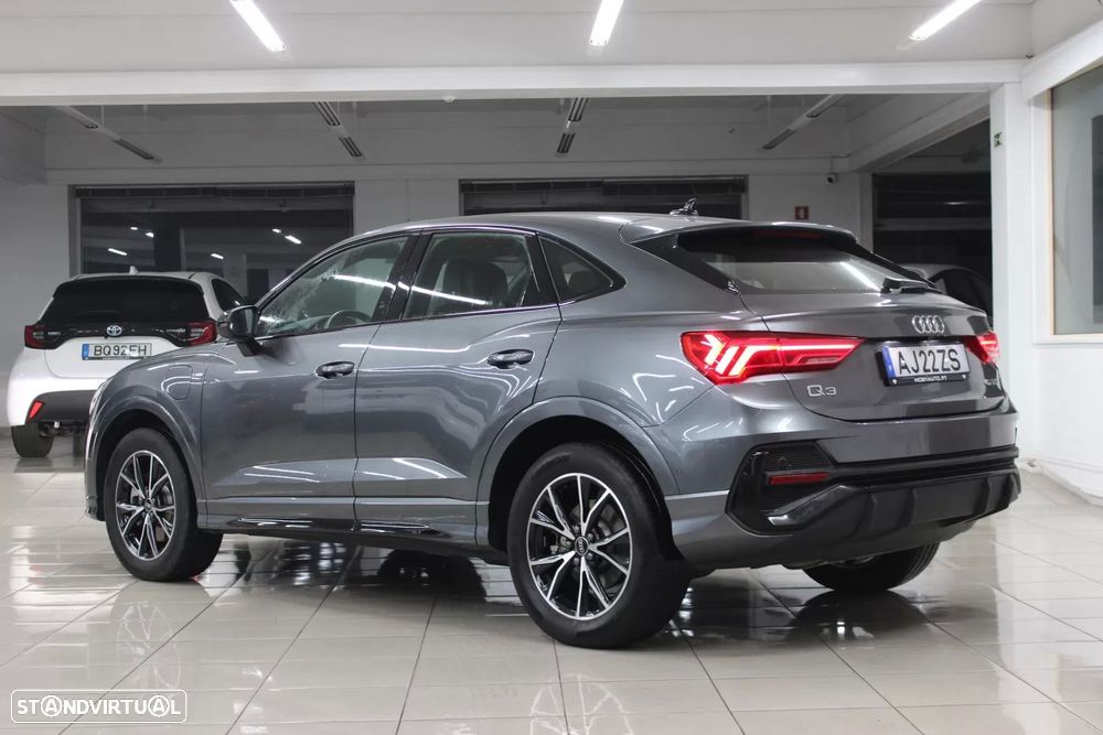 Audi Q3 Sportback 45 TFSIe S line S tronic - 2