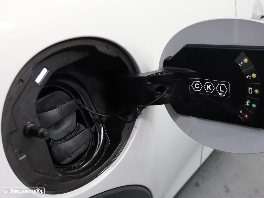 MINI 3 Portas Cooper SE - 23