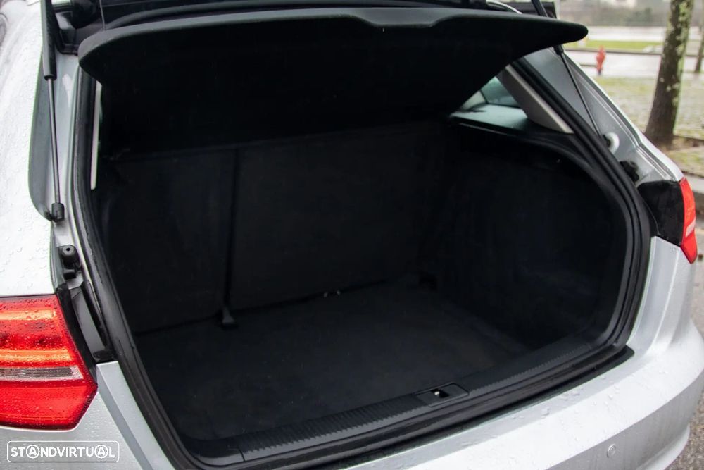 Audi A3 Sportback 1.6 TDI Attraction - 35
