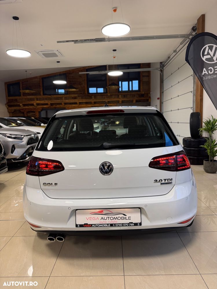 Volkswagen Golf 2.0 TDI DPF BlueMotion Technology Style - 36