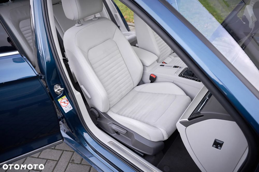 Volkswagen Passat - 23