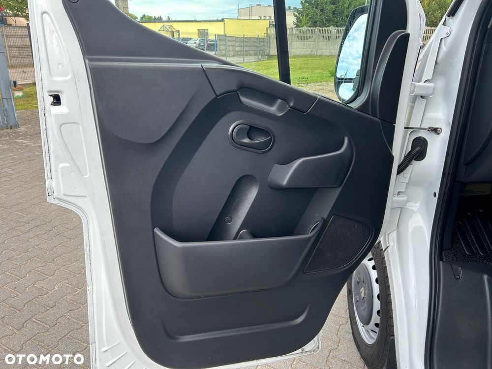 Renault Master - 18