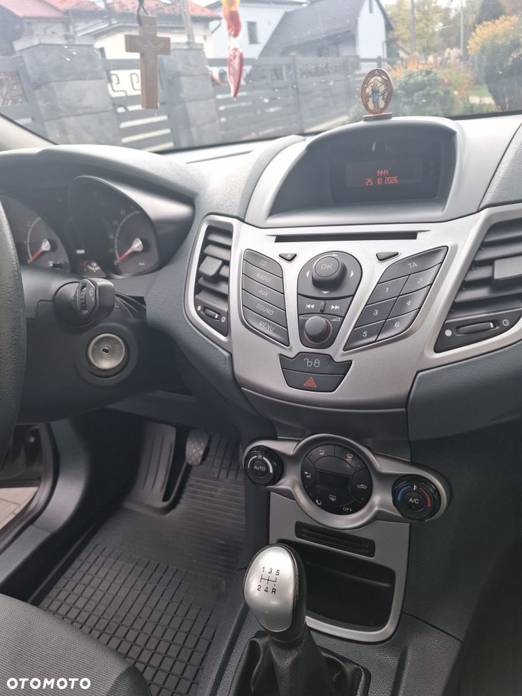 Ford Fiesta - 4