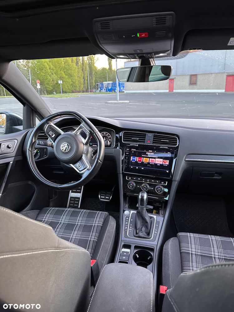 Volkswagen Golf GTD 2.0 TDI SCR DSG - 12