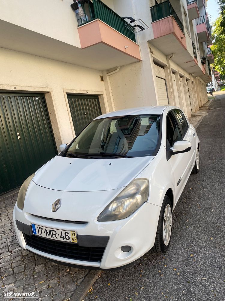 Renault Clio 1.2 16V Confort 130g - 14