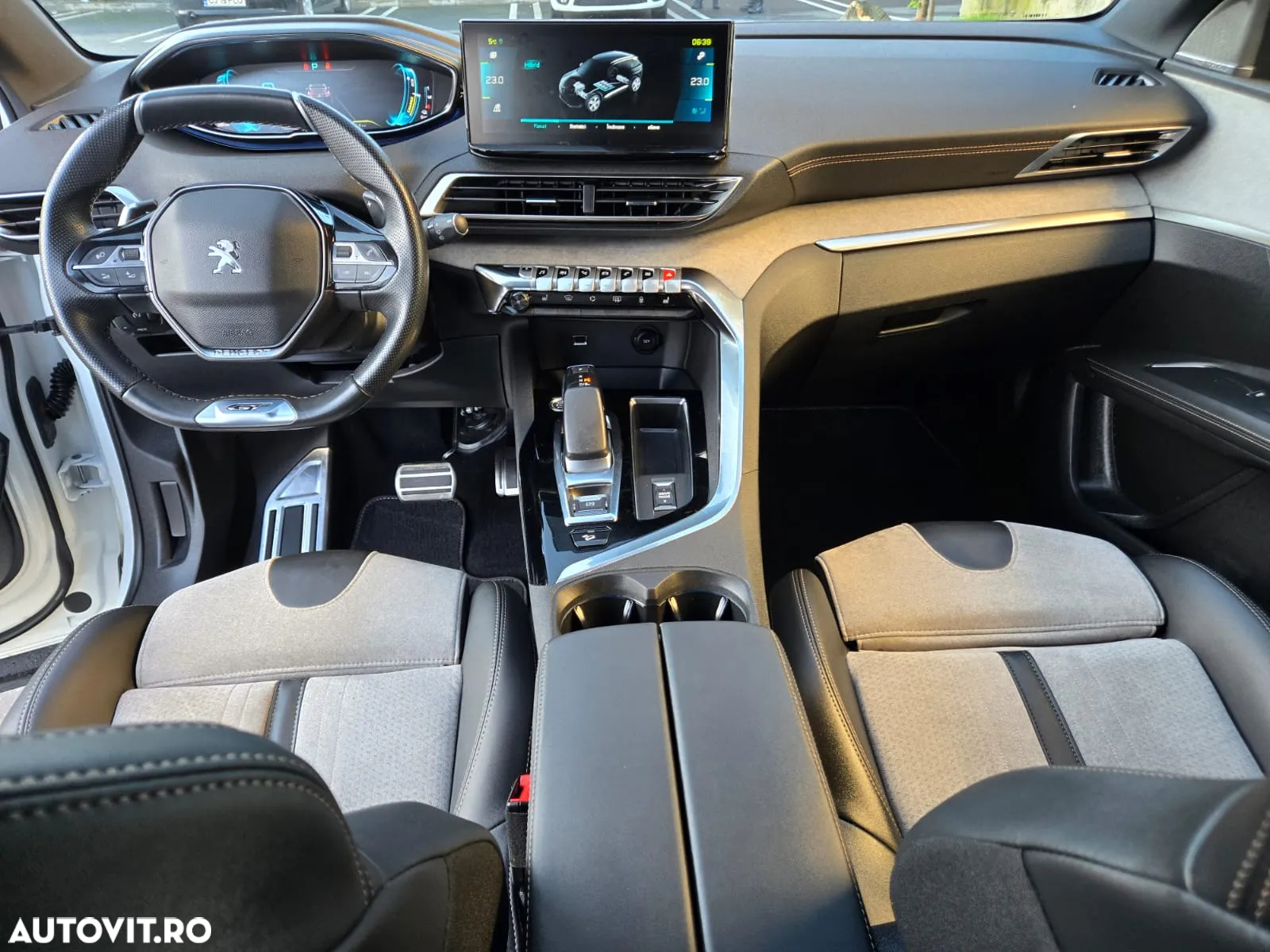 Peugeot 3008 Hybrid4 300 e-EAT8 GT Pack - 5