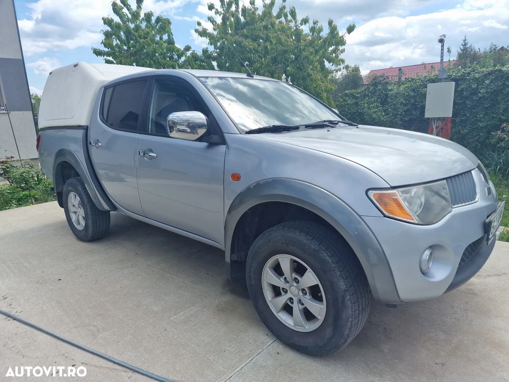 Mitsubishi L200 Double Cab 2.5 M/T Intense U89 - 2