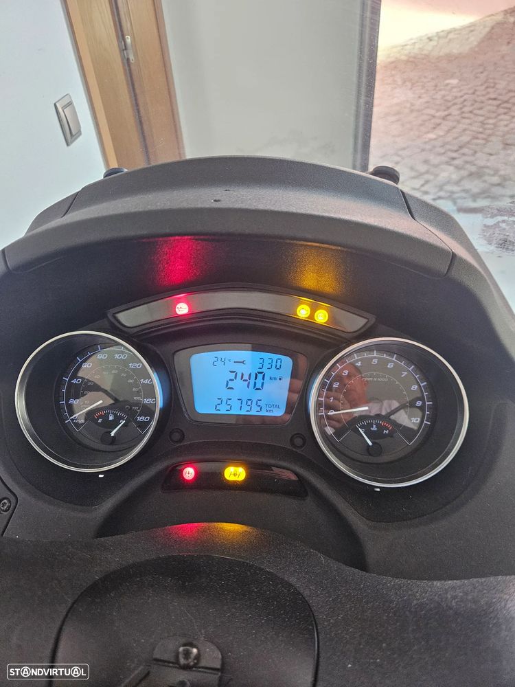 Piaggio MP3 SPORT LT ABS - 1