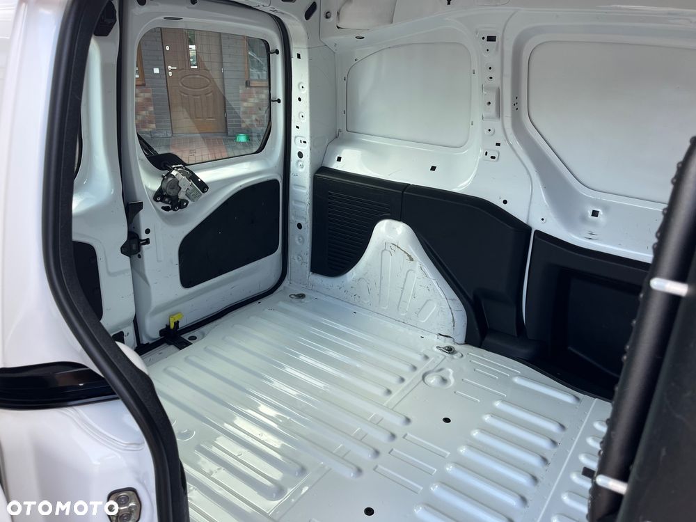 Citroën BERLINGO - 21