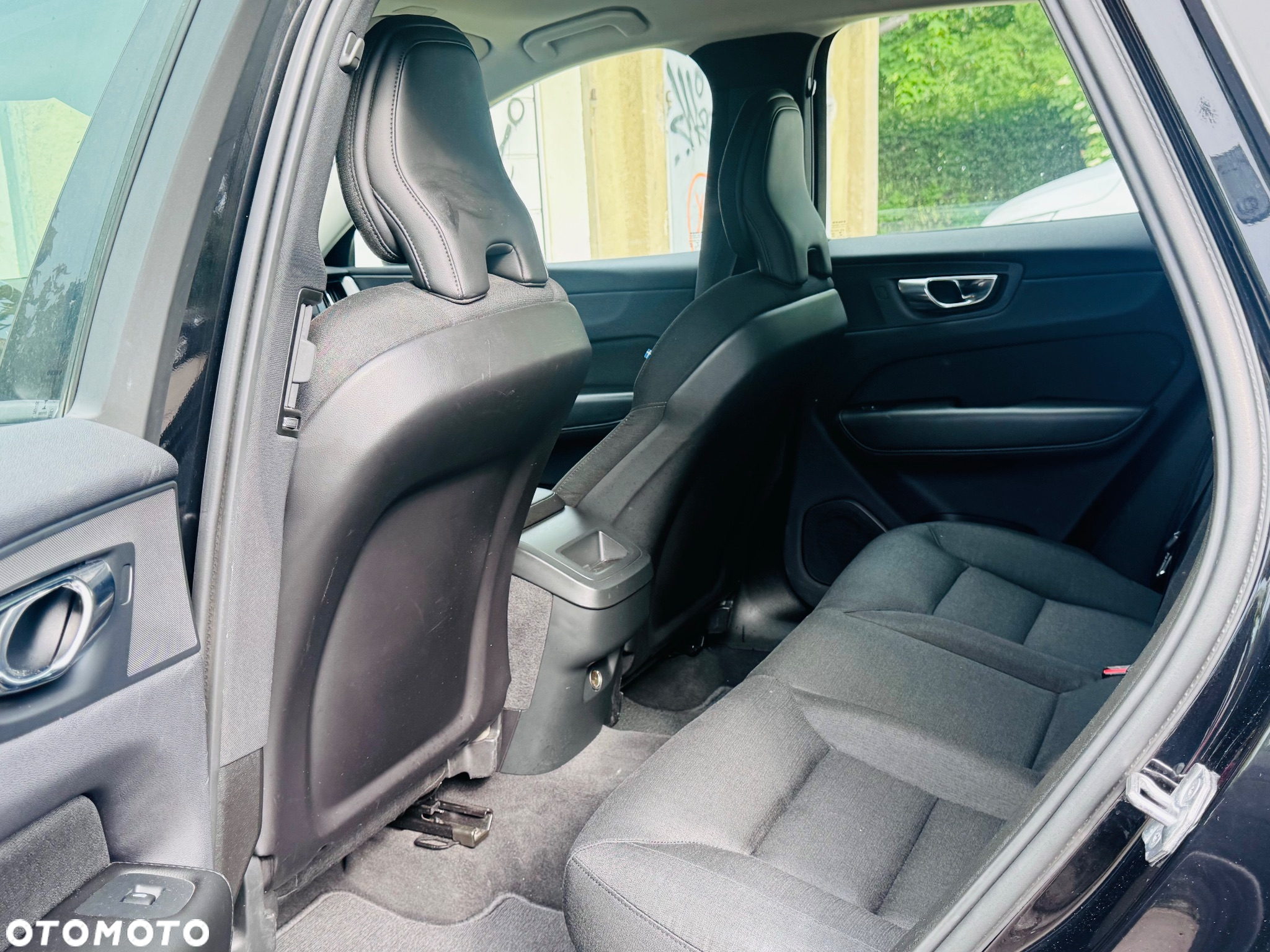 Volvo XC 60 T4 Momentum - 37