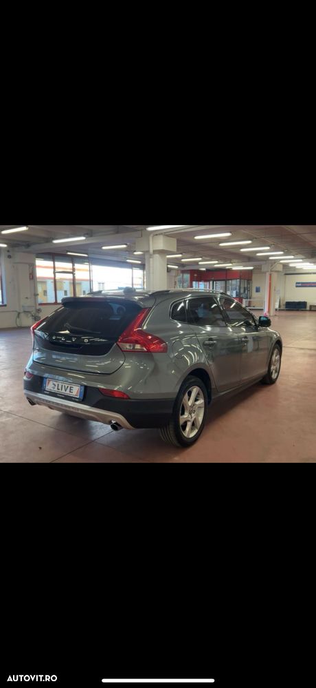 Volvo V40 D3 Geartronic Summum - 2