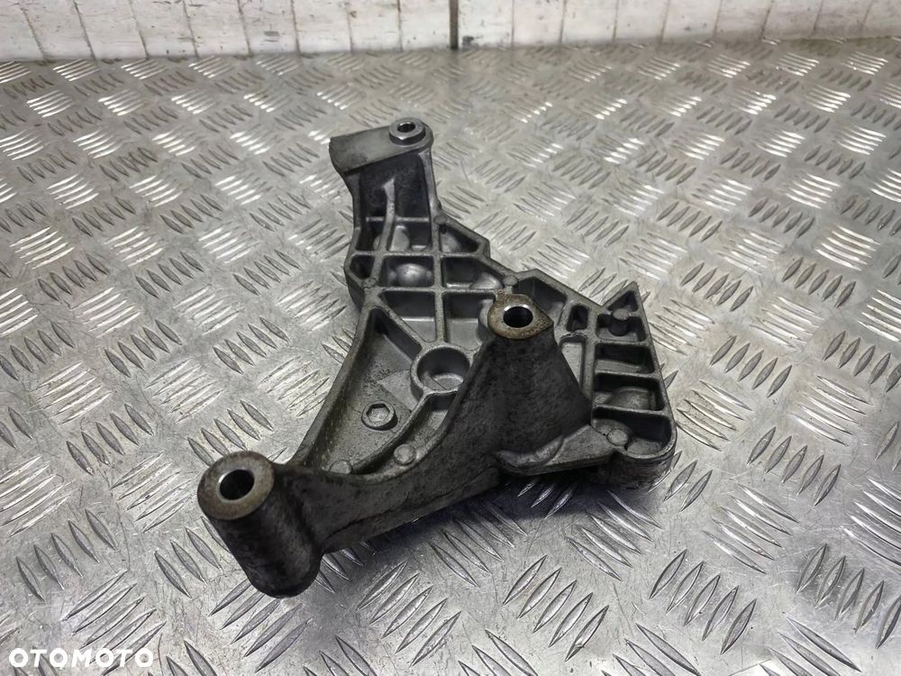 ŁAPA WSPORNIK SILNIKA VW PASSAT B6 AUDI A3 E0S 2.0 TDI 2003-2015 03G199207E - 9