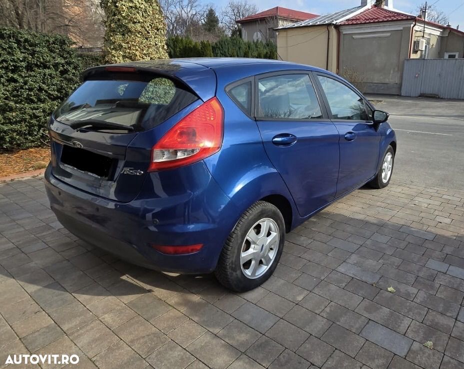 Ford Fiesta - 6
